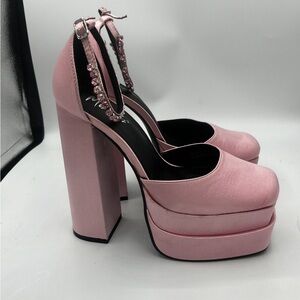 🚫SOLD🚫 Pink Platform Heels